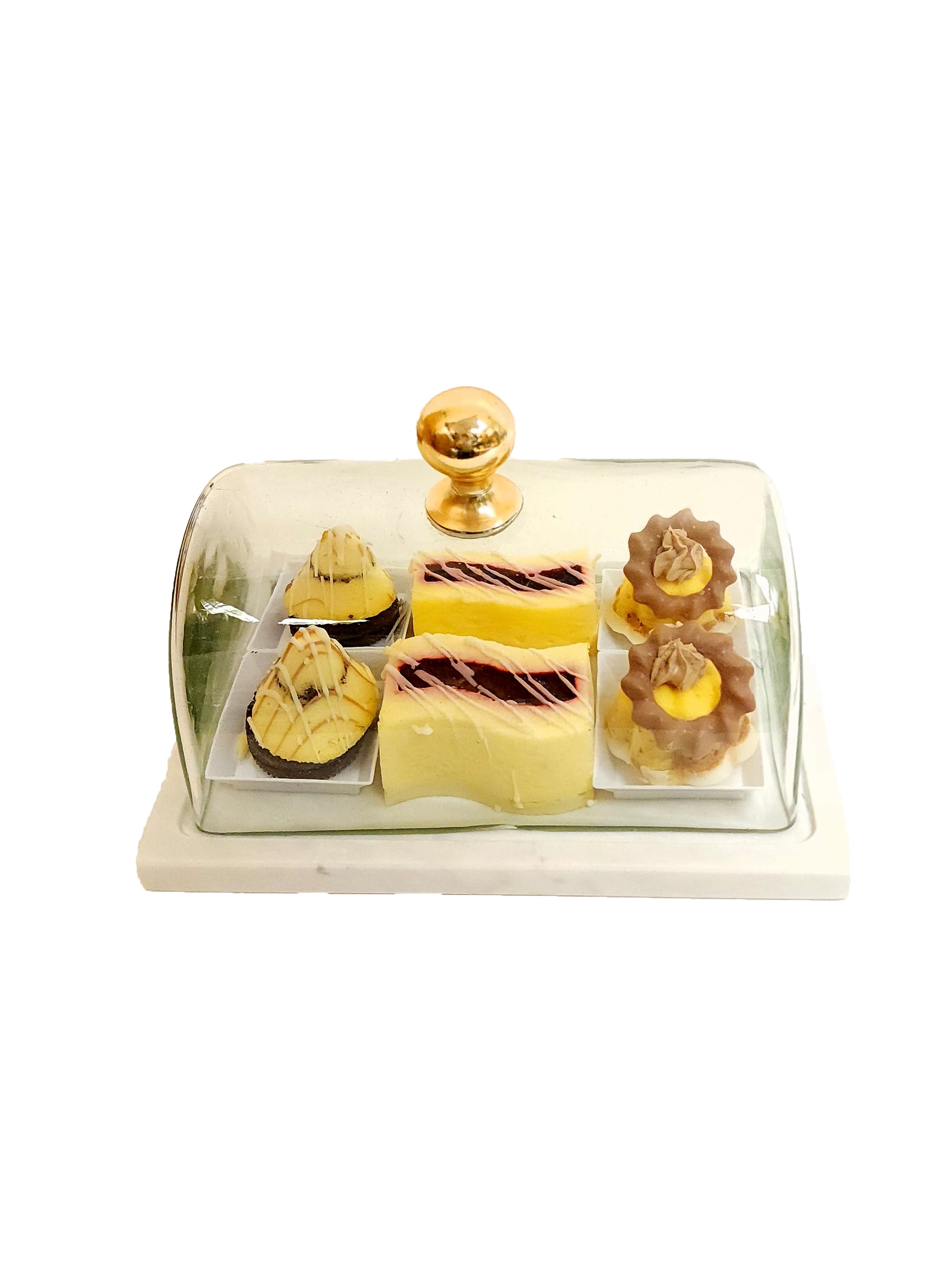 Marble Cake Dome With Dairy Chocolate Cheese Arrangement Gift