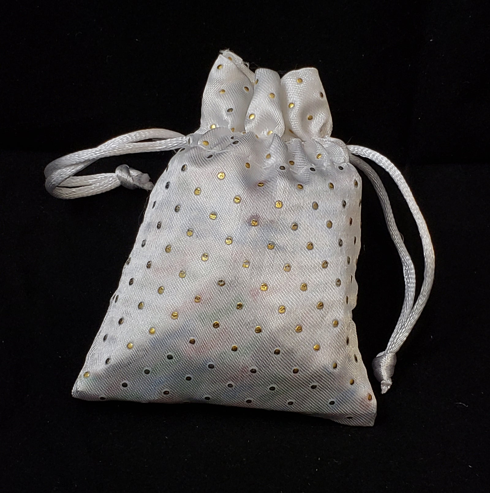 Elegant White Sack Bag With Gold Poka Dots Oifrief Pekelach